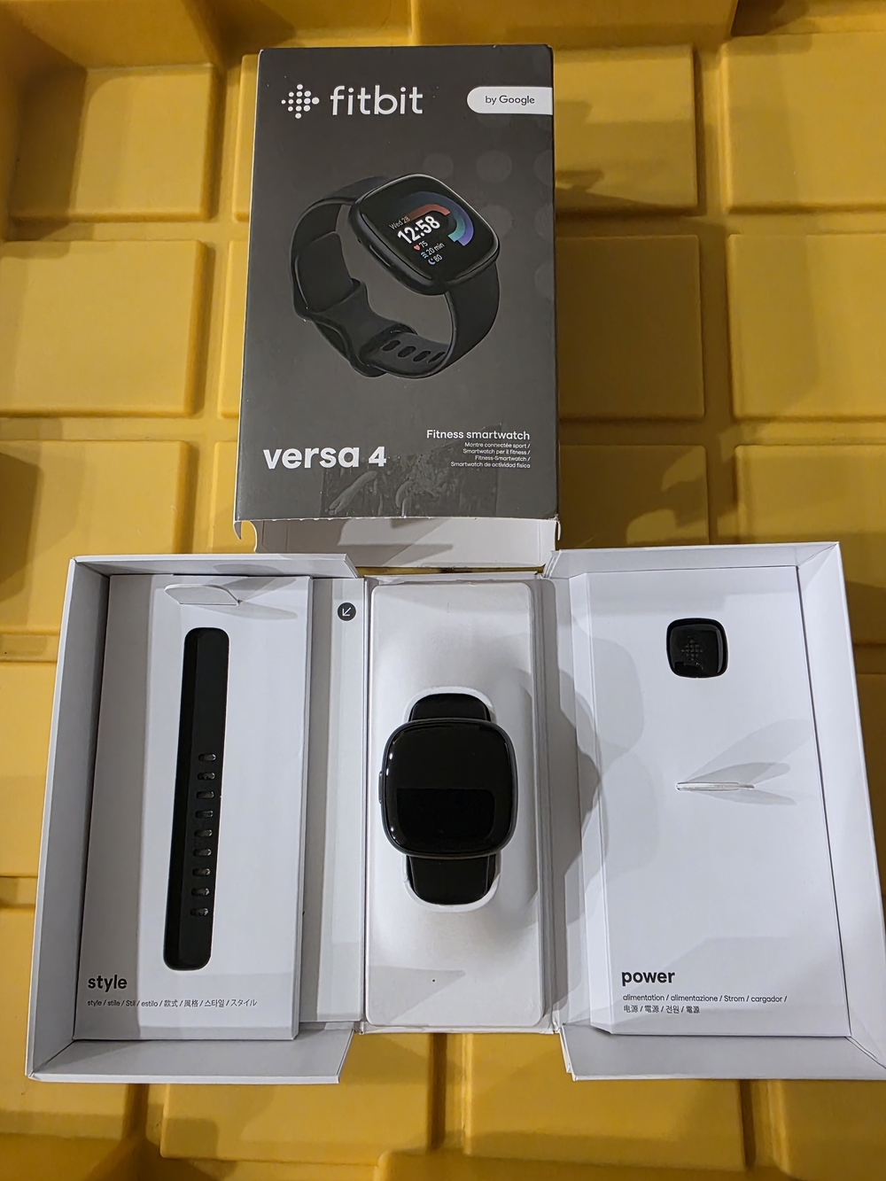 fitbit Versa 4 Smartwatch - Black